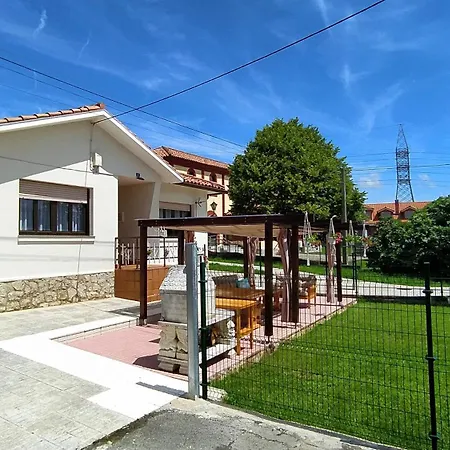 Сasa de vacaciones Casa La Juncara *